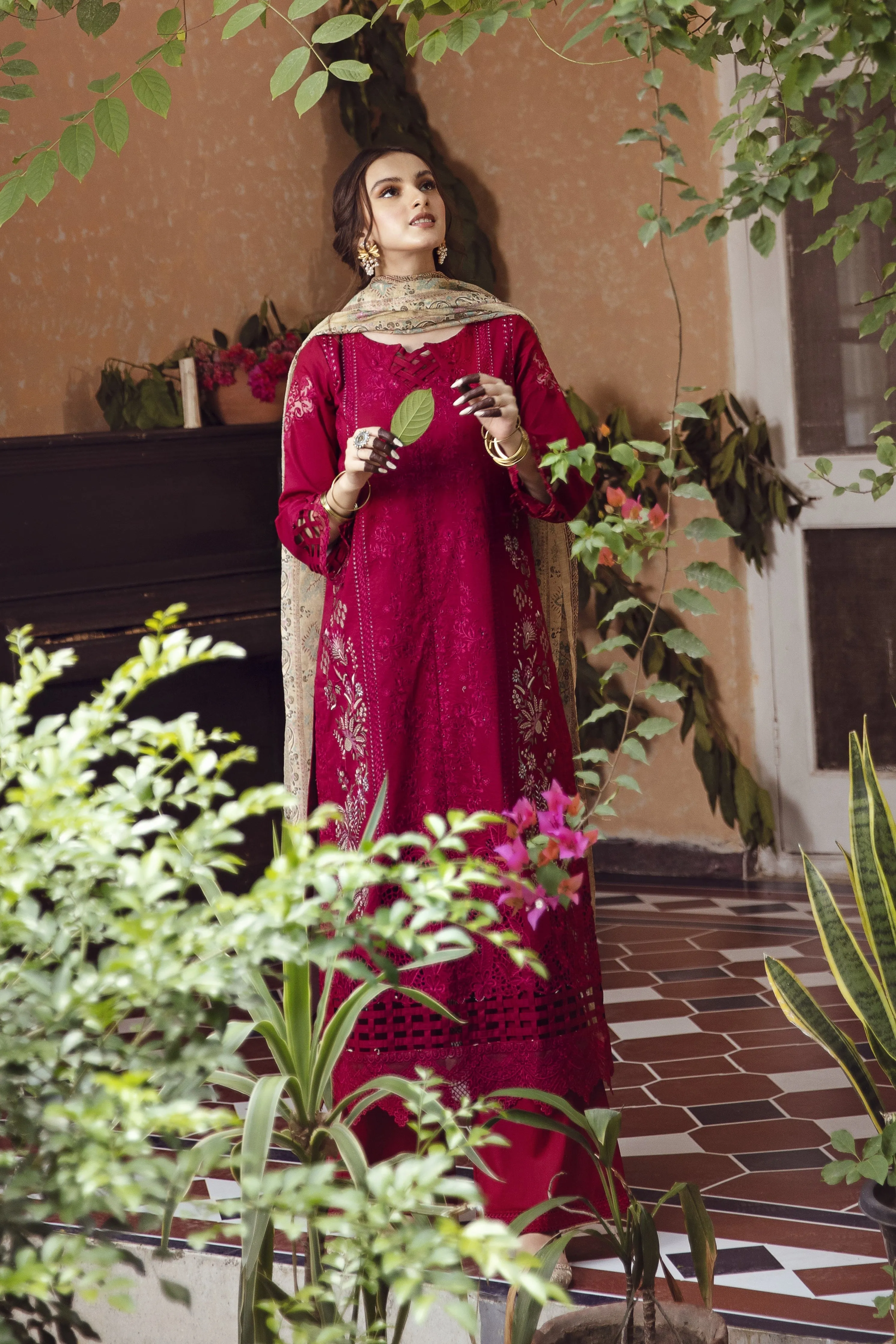 Aabyaan Meena Kumari Chikankari Lawn Eid Collection II – SHAHEEN (AB-05)