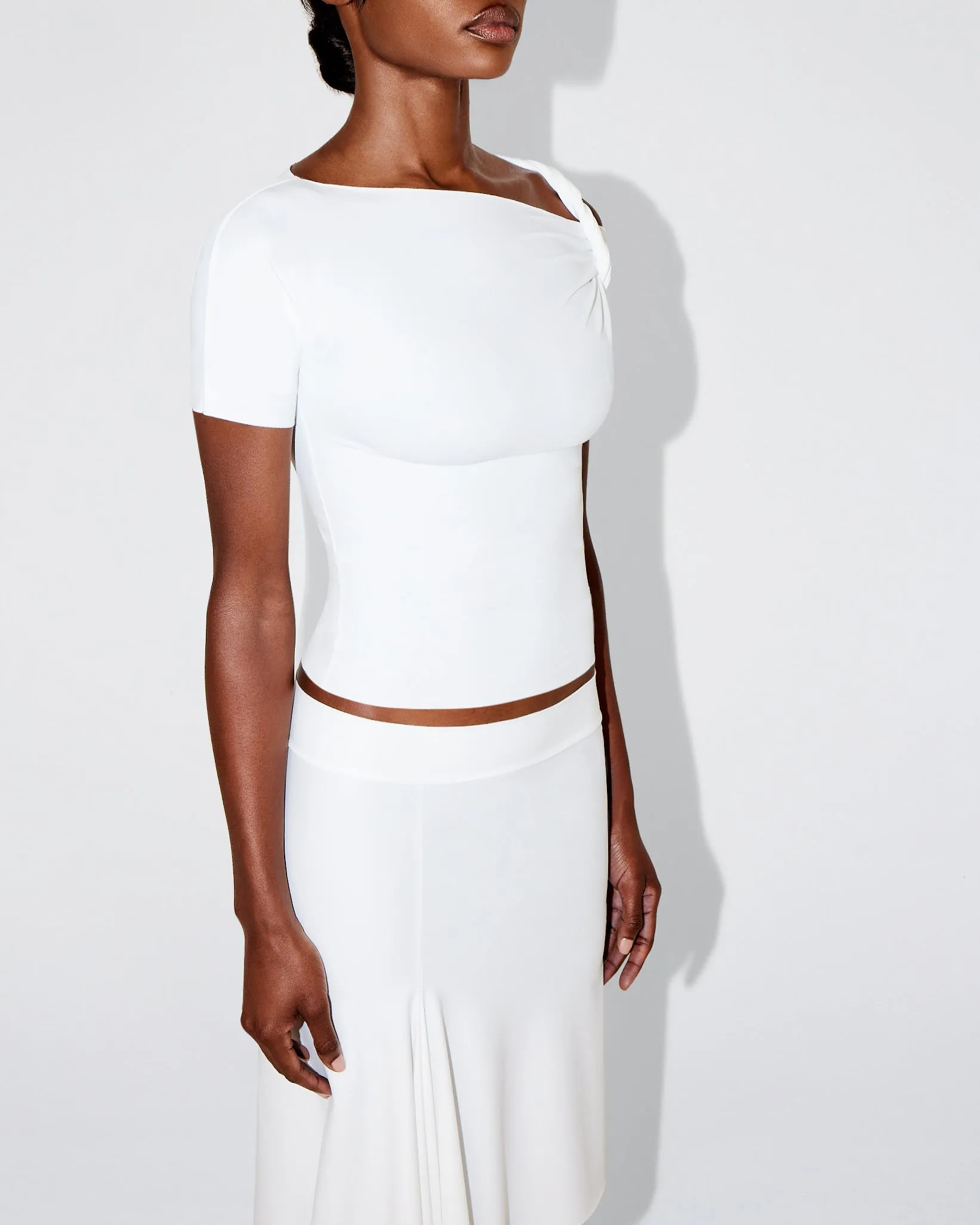 Sleek Stretch Twisted Top | Bright White